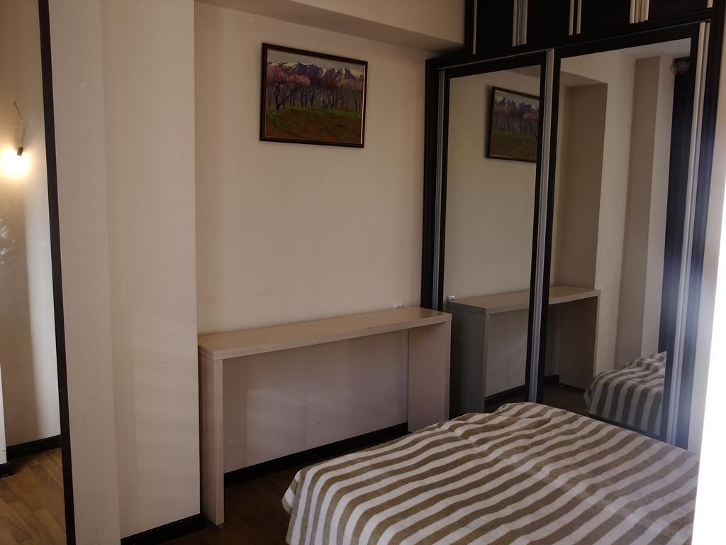 Yerevan Center Apartment 5A Ngoại thất bức ảnh